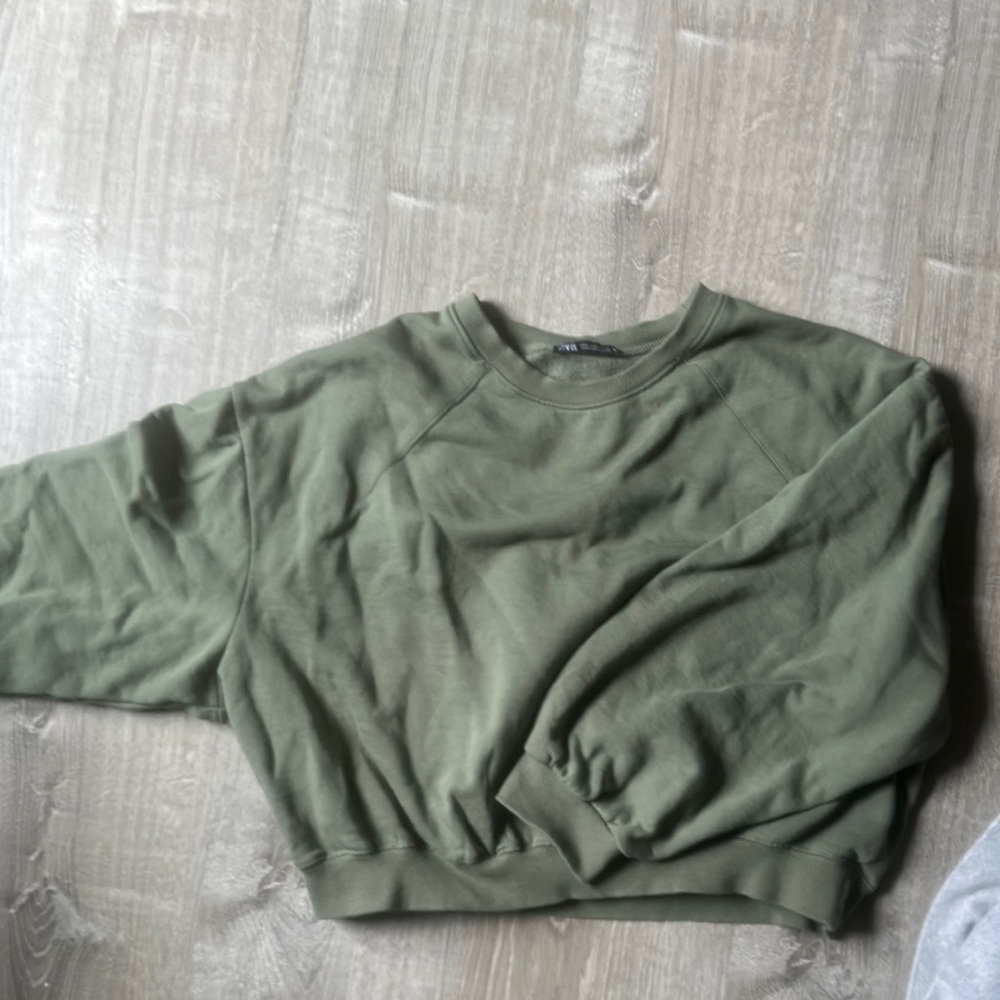 Olive Green Cropped Zara Sweatshirt
